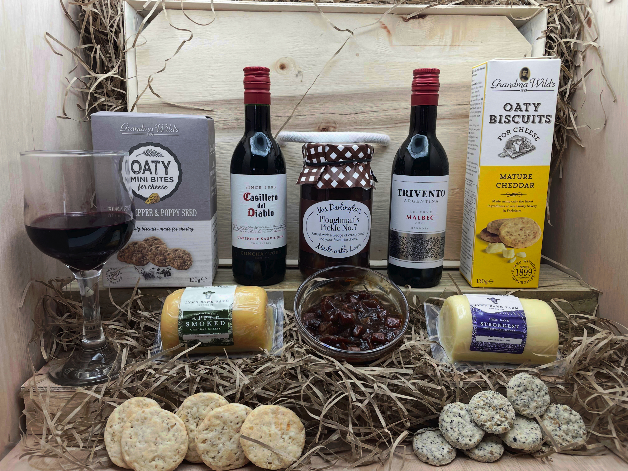 Cheese Savoury Box with Two Red Wines