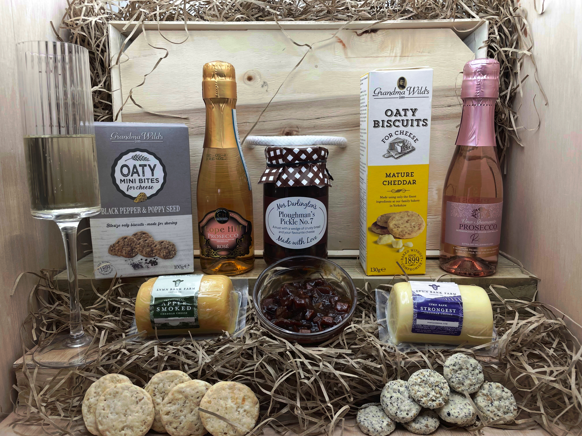 Cheese Savoury Box with Two Rose Prosecco