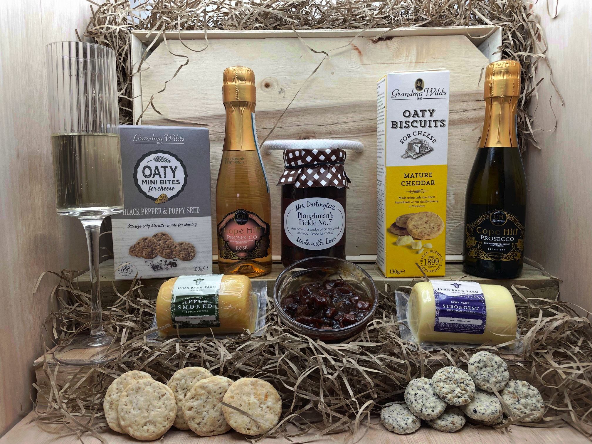 Cheese Savoury Box with White & Rose Prosecco